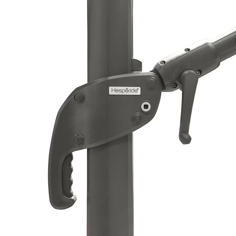 Parasol Décentré Eléa Inclinable Carré Oléfine Anthracite Hespéride 7 Parasol Décentré Eléa Inclinable Carré Oléfine Anthracite Hespéride – Image 5